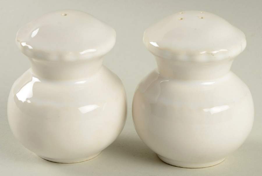 Country White Salt & Pepper Set by Savoir Vivre-1