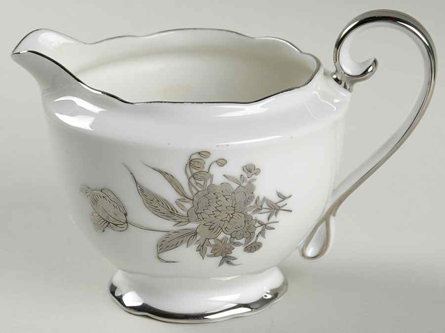 397 (Scalloped Edge) Creamer by Seyei Toki Co-1
