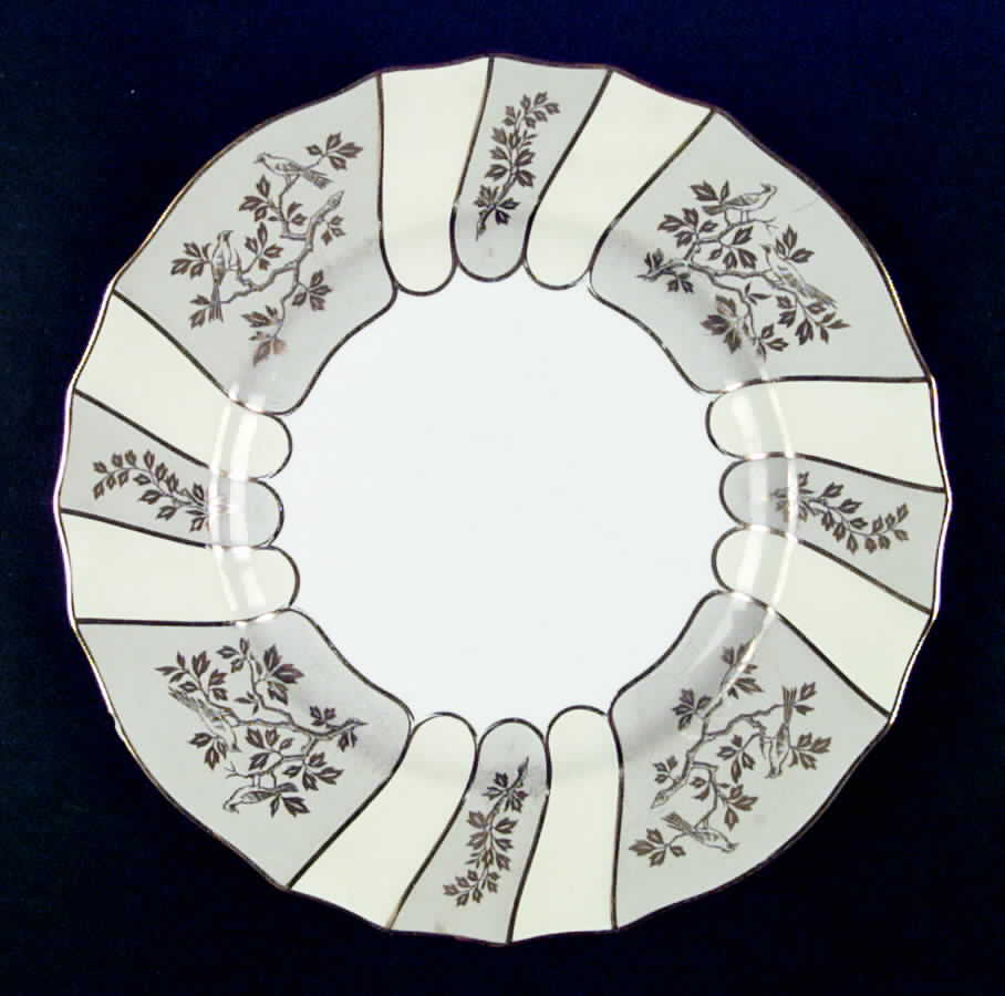 Y6591 Dinner Plate by Spode-1