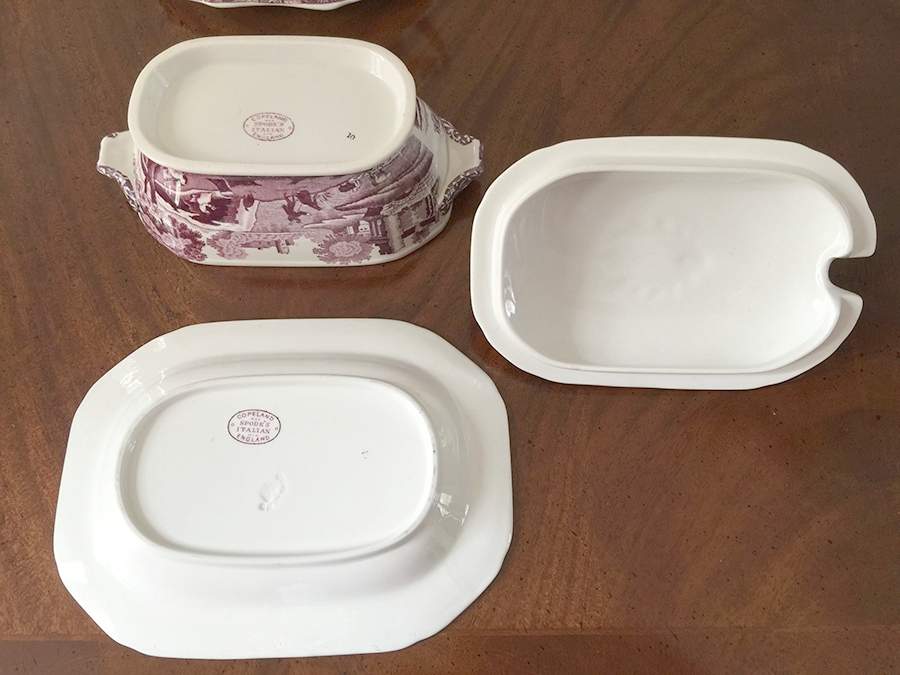 Mulberry Italian Sauce Boat & Lid with Underplate by Spode-1