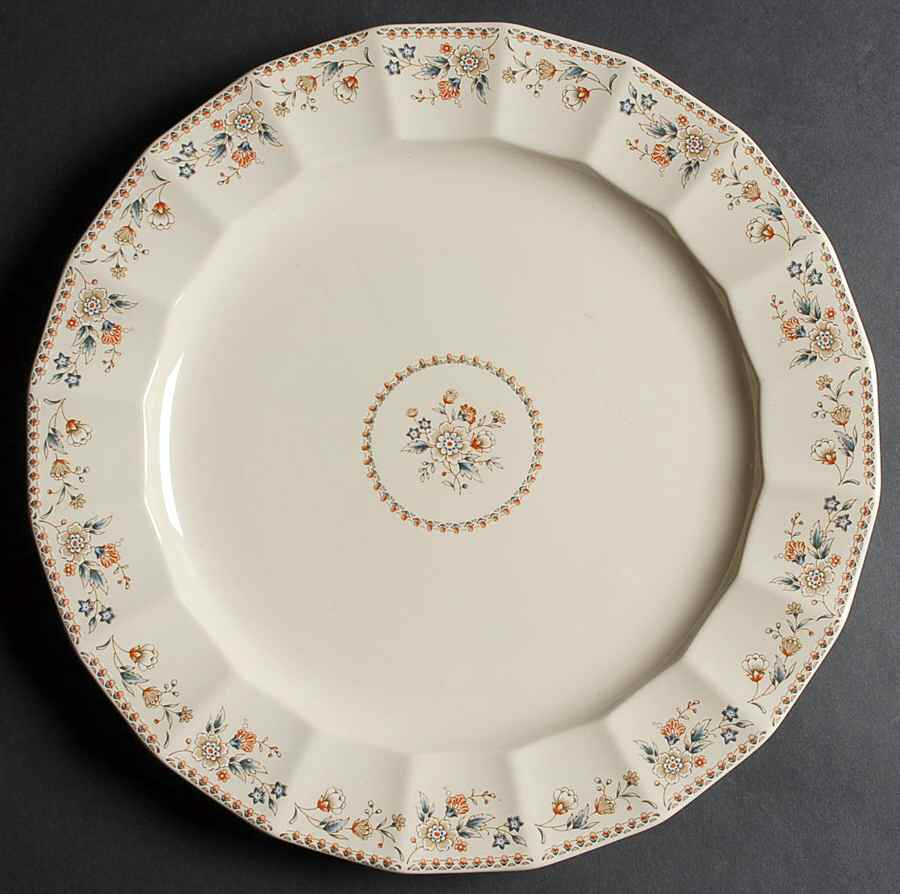 Aristocrat 12" Chop Plate (Round Platter) by Studio Nova-1