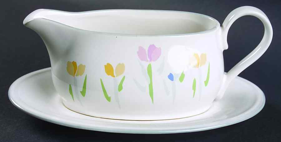 Fresh Mint (Made In Japan) Gravy Boat & Underplate by Studio Nova-1