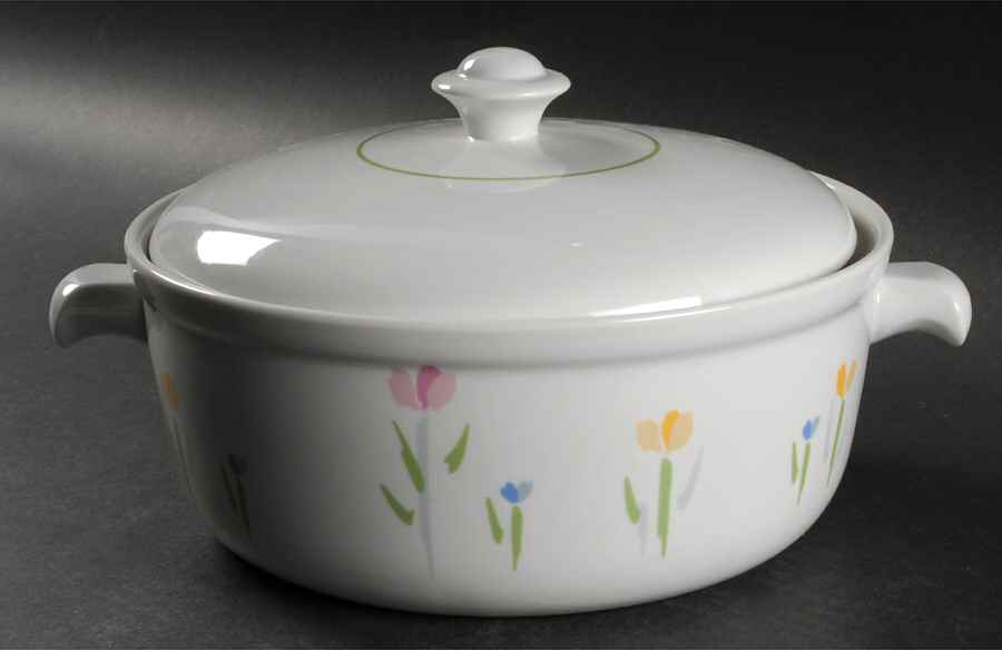 Fresh Mint (Made In Japan) 2.25 Qt Round Covered Casserole by Studio Nova-1