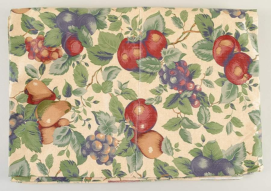 Sonoma (Tan Body, Rim Shape) 60" X 85" Vinyl Rectangular Tablecloth by Sakura-1