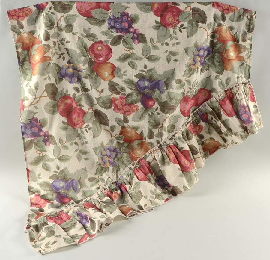Sonoma (Tan Body, Rim Shape) 30" X 38" Swag Curtain Valance by Sakura-1