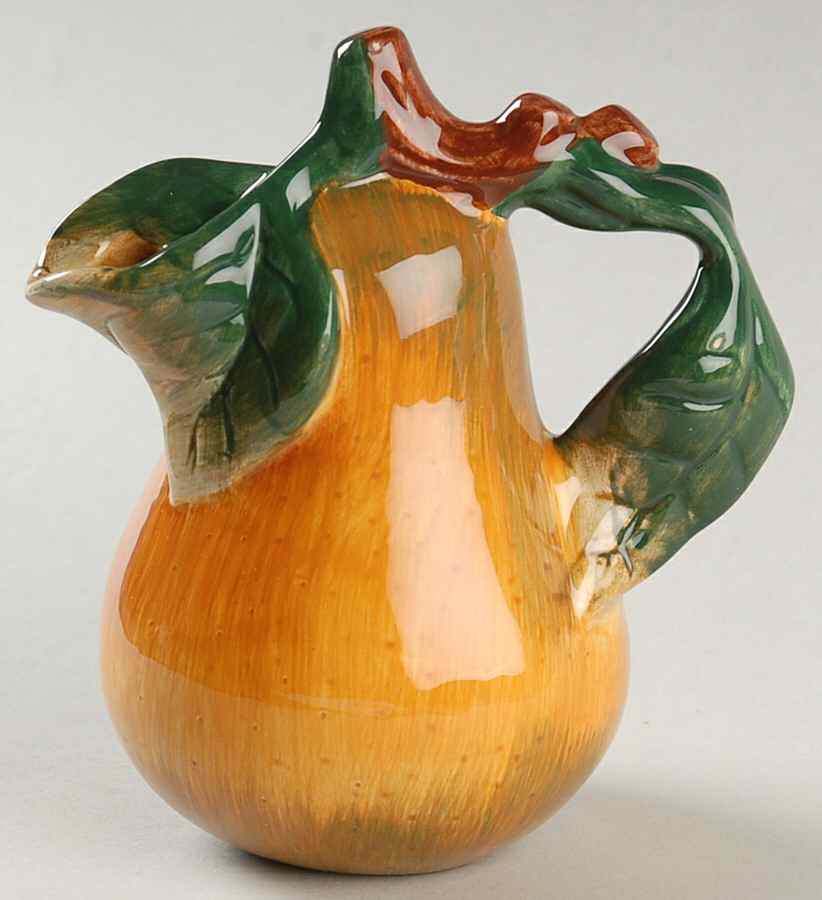 Sonoma (Tan Body, Rim Shape) Figural Creamer by Sakura-1