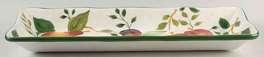 Sonoma (Tan Body, Rim Shape) Bread Tray by Sakura-1