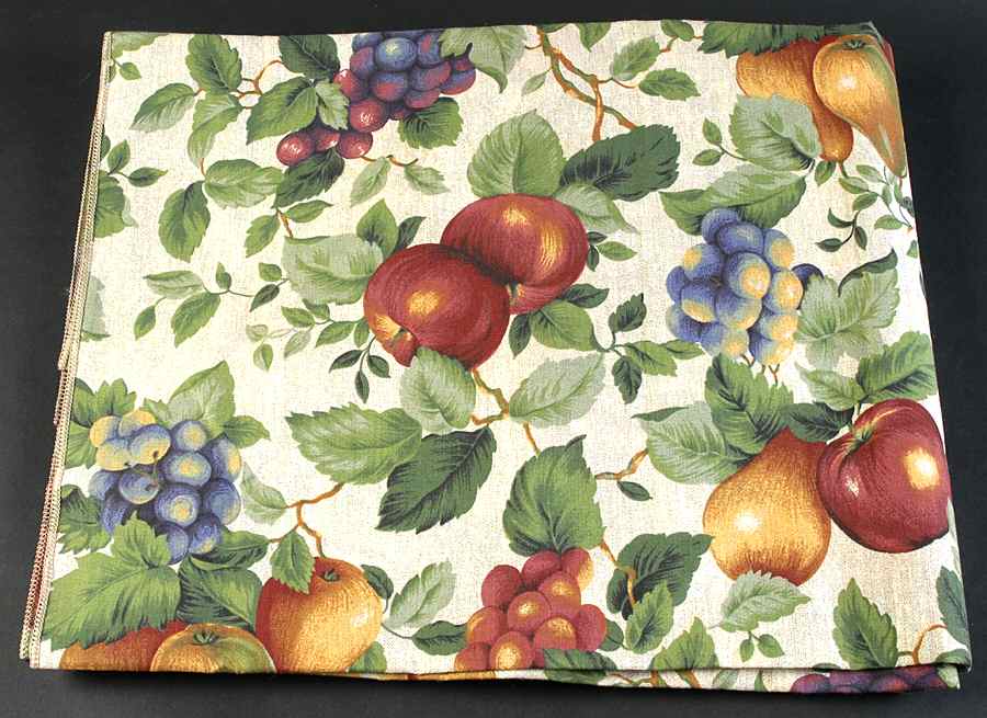 Sonoma (Tan Body, Rim Shape) 60" X 120" Rectangular Tablecloth by Sakura-1