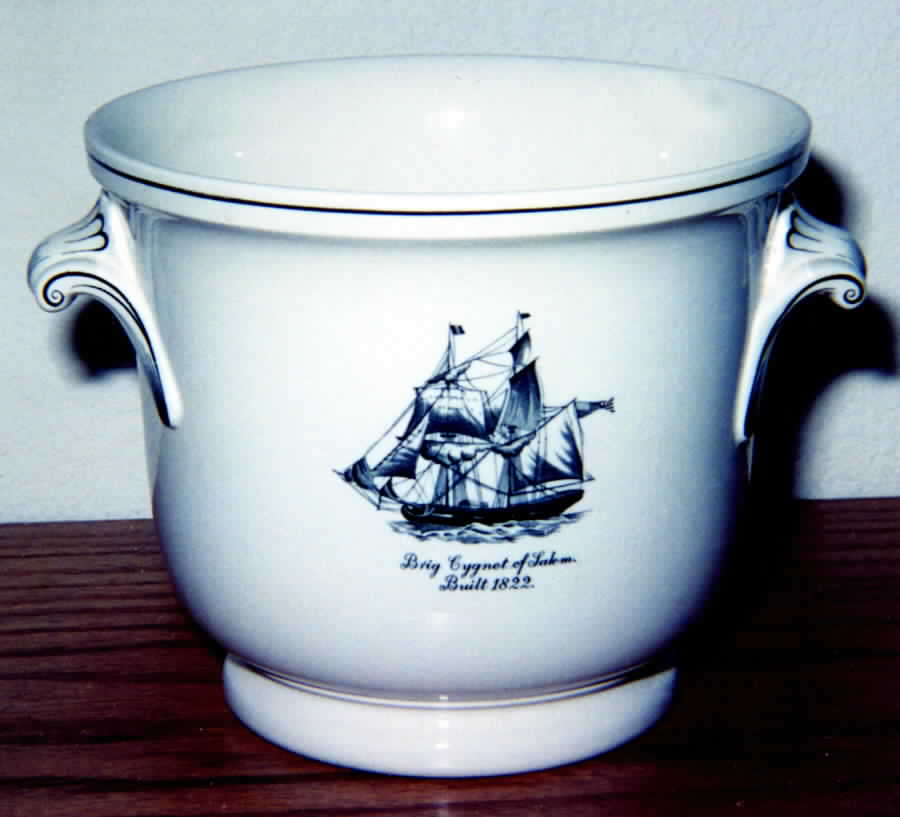 F1149 Medium Cachepot by Spode-1