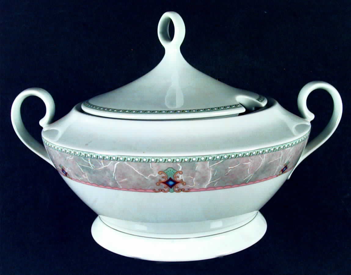 Victoria (No Gold) Tureen &  Lid by Seltmann-1