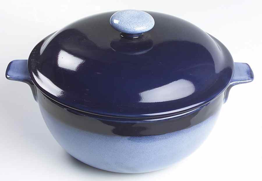Nova Blue 1.5 Qt Round Covered Casserole by Sango-1