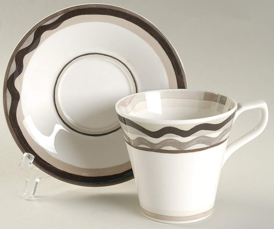 Moderna Flat Cup & Saucer Set by Sasaki-1