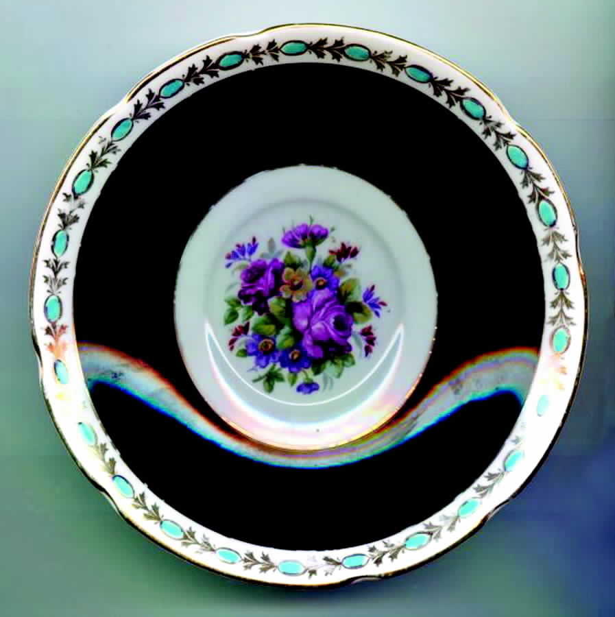 SPE4 Saucer by Spencer Stevenson -1