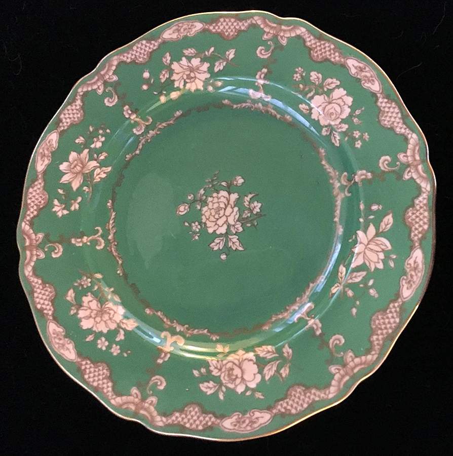 R9453 (Scalloped) Dinner Plate by Spode-1