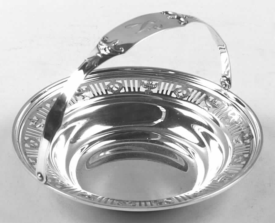 Adam (Sterling, 1909, Hollowware) Sterling Handled Bon Bon by Shreve Silver-1