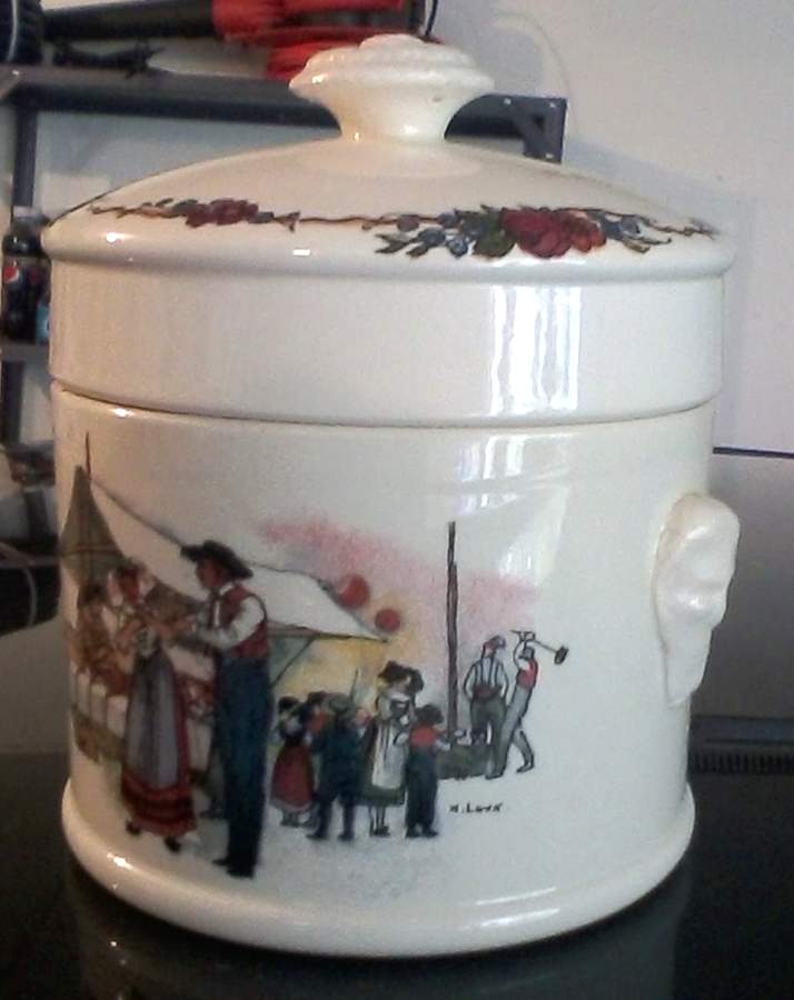 Obernai Cheese Crock & Lid by Sarreguemines-1
