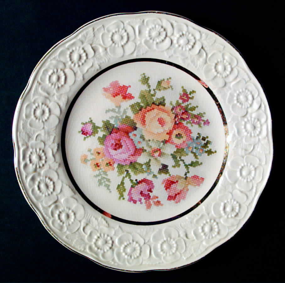 453-38 Luncheon Plate by Sovereign Potters-1
