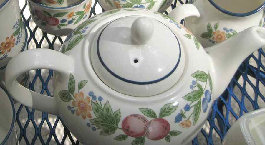 Canterbury Teapot & Lid by Staffordshire-1
