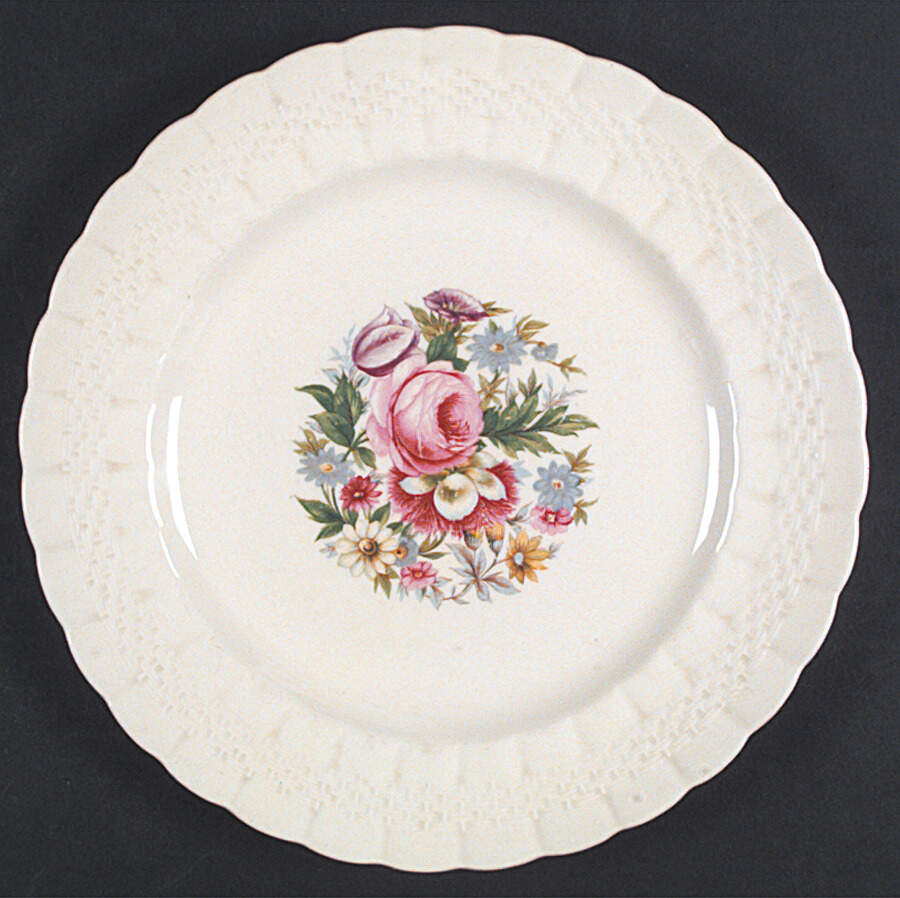 SIM18 Dinner Plate by Simpsons-1