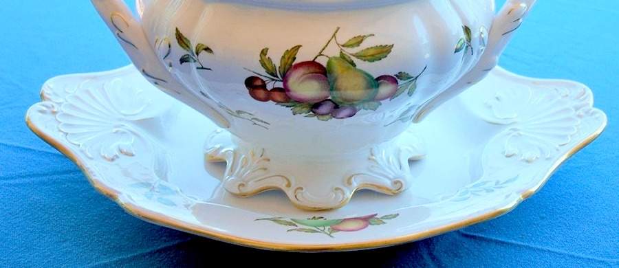 Blenheim (Scalloped) Handled Cake Plate by Spode-1
