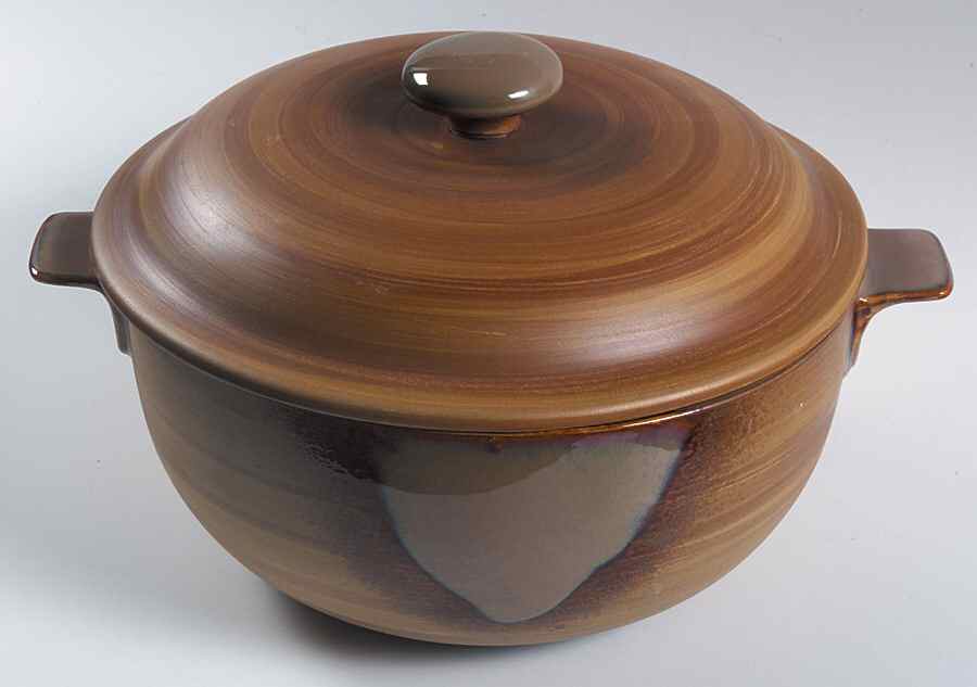 Splash Brown 3 Quart Round Covered Casserole by Sango-1
