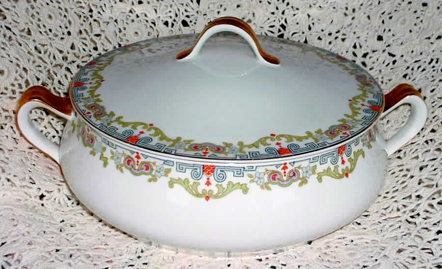 STB208 Round Covered Vegetable by Steubenville-1
