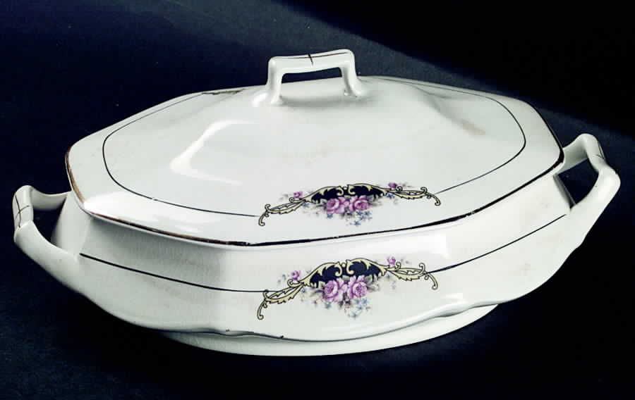 SLM191 Oval Covered Vegetable by Salem-1
