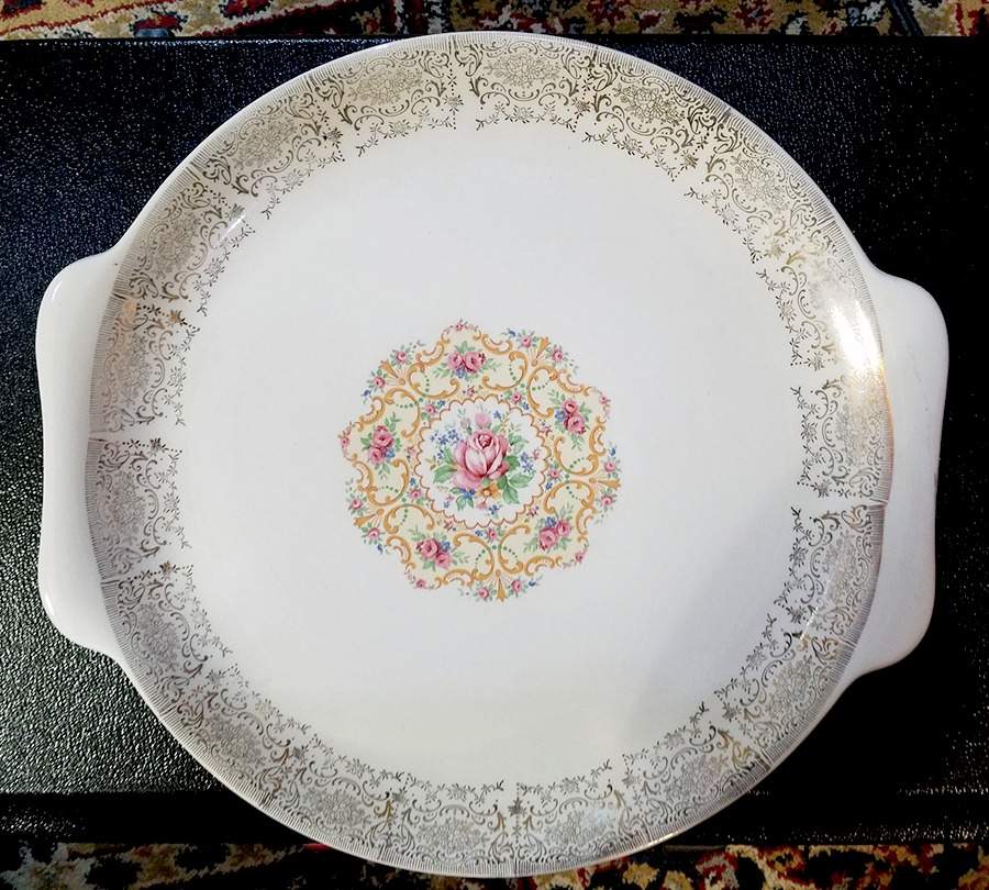 SLM194 Handled Cake Plate by Salem-1
