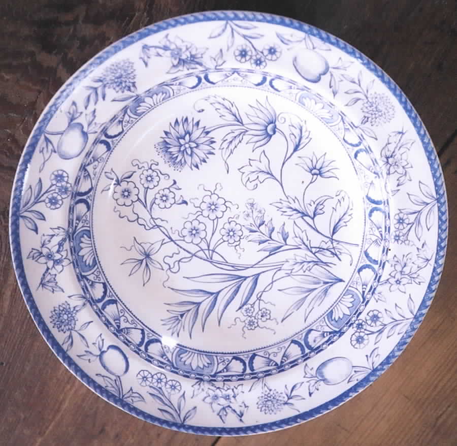 SP228 Dinner Plate by Spode-1