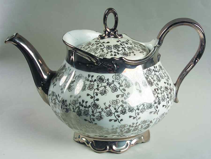 SCG26 Teapot & Lid by Schirnding-1