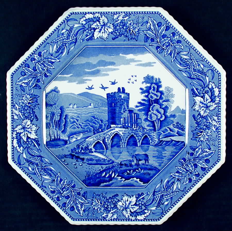 Sutherland Octagonal Luncheon Plate by Spode-1