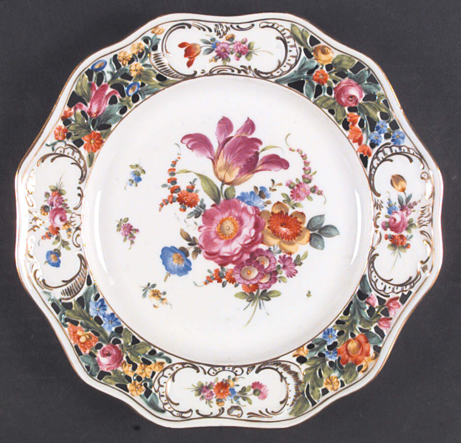 SXP3 Dinner Plate by Saxonian-1