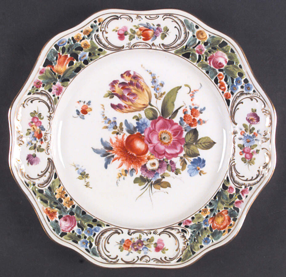 SXP3 Dinner Plate by Saxonian-1