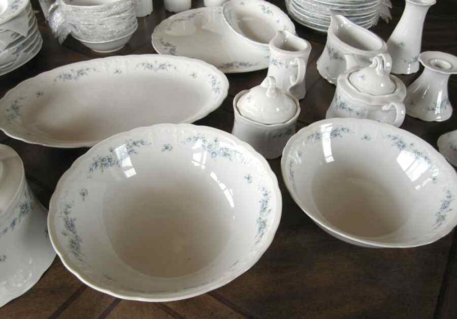 SLT207 9" Round Vegetable Bowl by Seltmann-1