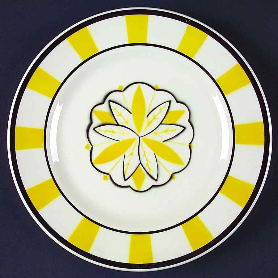 Water Lily Dinner Plate by Syracuse-1
