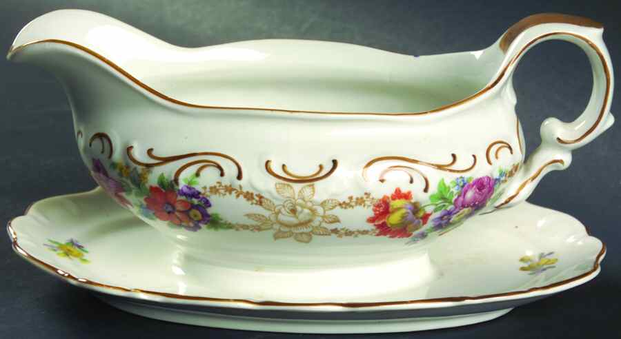 SCH158BRT Gravy Boat with Attached Underplate by Schumann - Bavaria-1