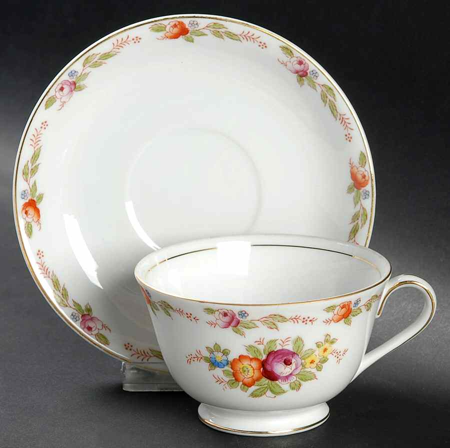 SON56 Footed Cup & Saucer Set by Sone-1