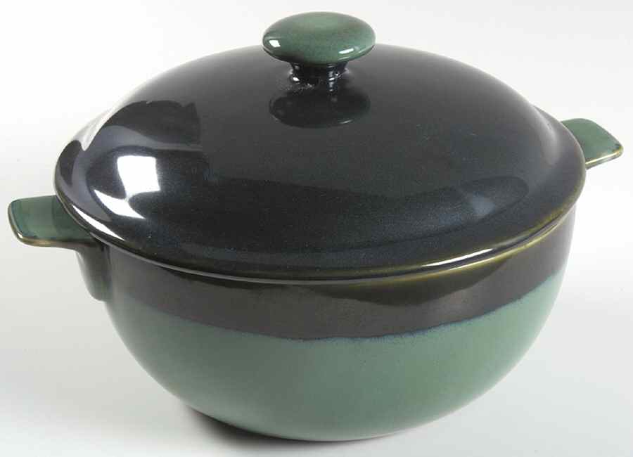 Nova Green 1.5 Qt Round Covered Casserole by Sango-1