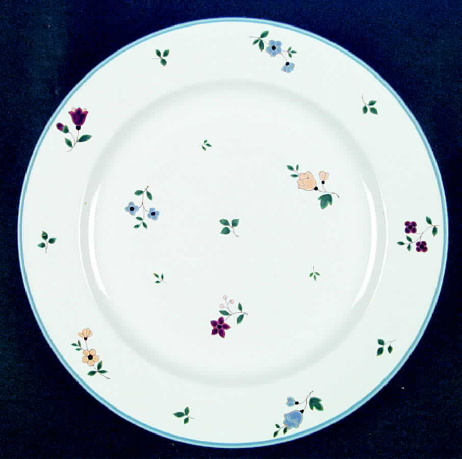 Chateau Fleur Dinner Plate by Savoir Vivre-1