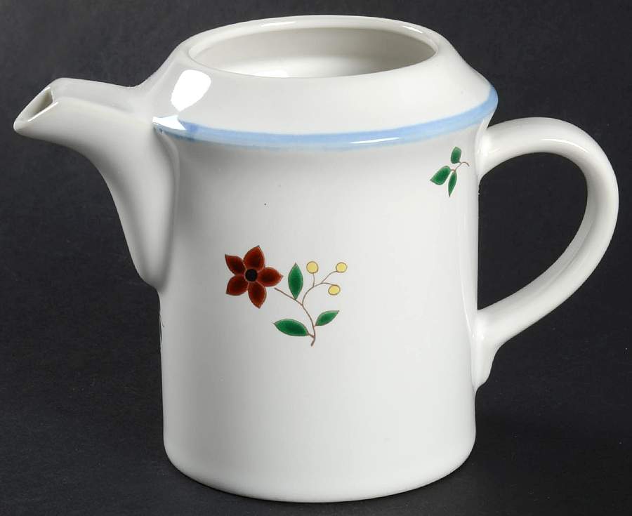 Chateau Fleur Creamer by Savoir Vivre-1