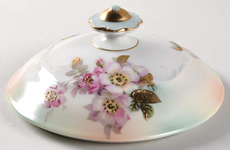 Wild Rose (Scallop, Rim , Not Embossed) Lid for Round Vegetable by Schumann - Bavaria-1