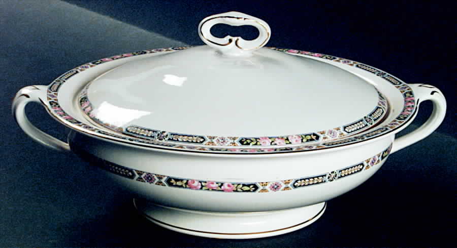 STB222 Round Covered Vegetable by Steubenville-1