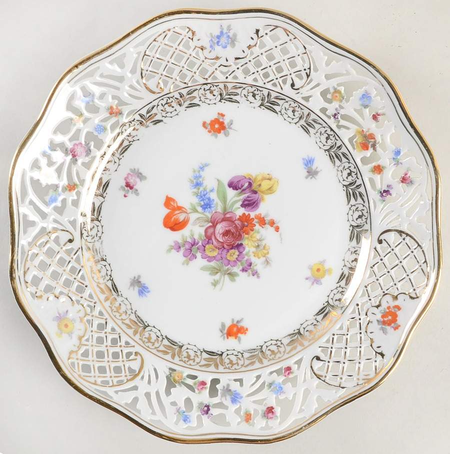 SCH293 Pierced Edge Luncheon Plate by Schumann - Bavaria-1
