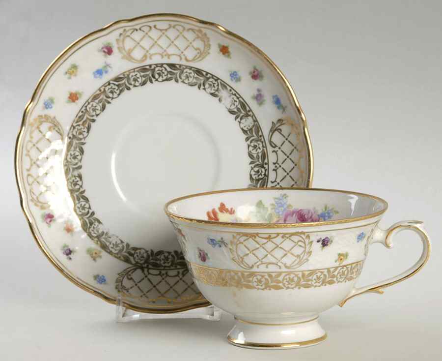 SCH293 Footed Cup & Saucer Set by Schumann - Bavaria-1