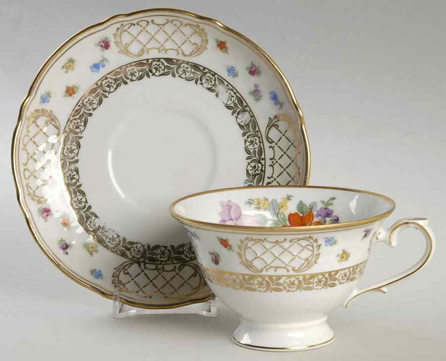 SCH293 Footed Cup & Saucer Set by Schumann - Bavaria-1