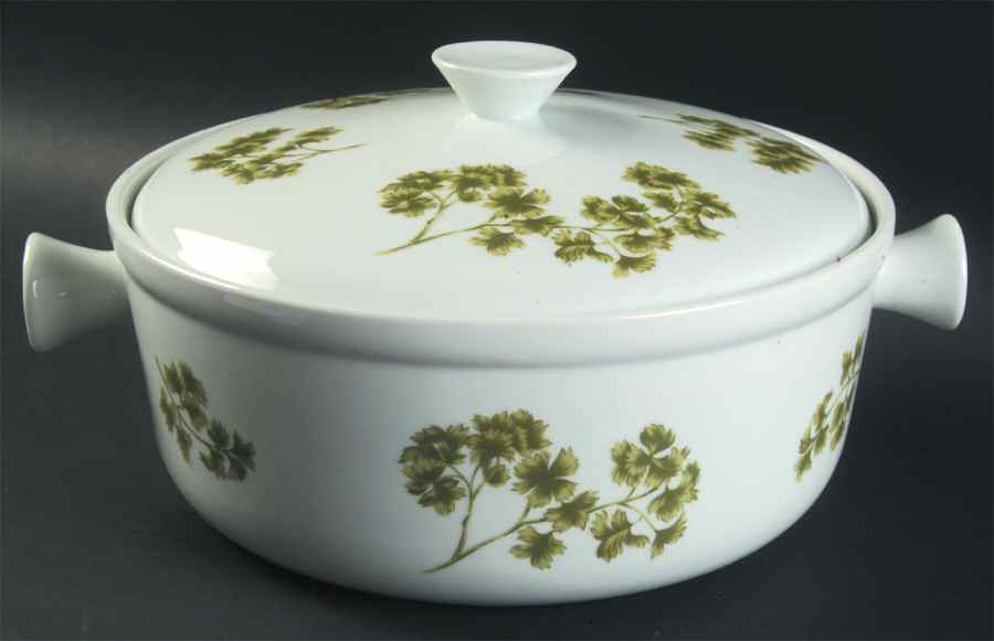 Parsley 2.75 Qt Round Covered Casserole by Sadek-1