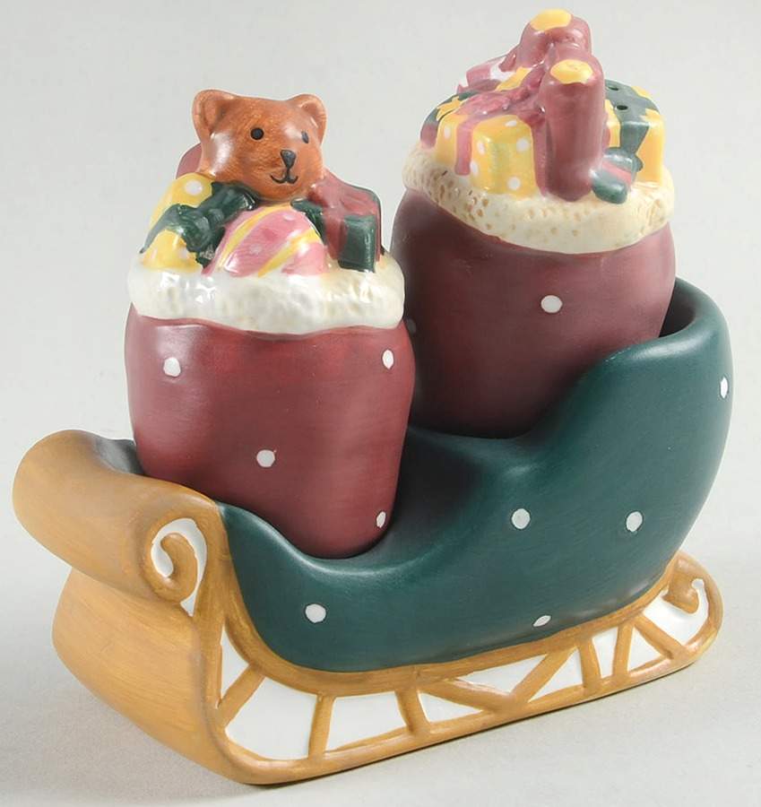 Home For The Holidays Figural Salt and Pepper Tray Set by Sakura-1