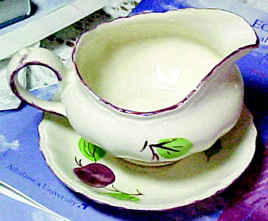 Cherry Ripe Gravy Boat & Underplate by Sovereign Potters-1