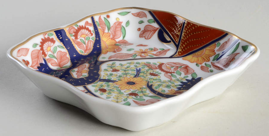 Classic Imari 4" Square Sweet Meat by Sadek-1