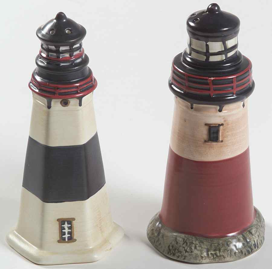 By The Sea (Made In China, Handpaint) Figural Salt & Pepper Set by Sakura-1